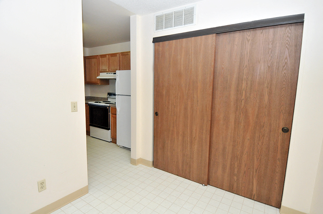 Hamline Park Apartments, 1525G Charles Ave, St. Paul, MN RentCafe